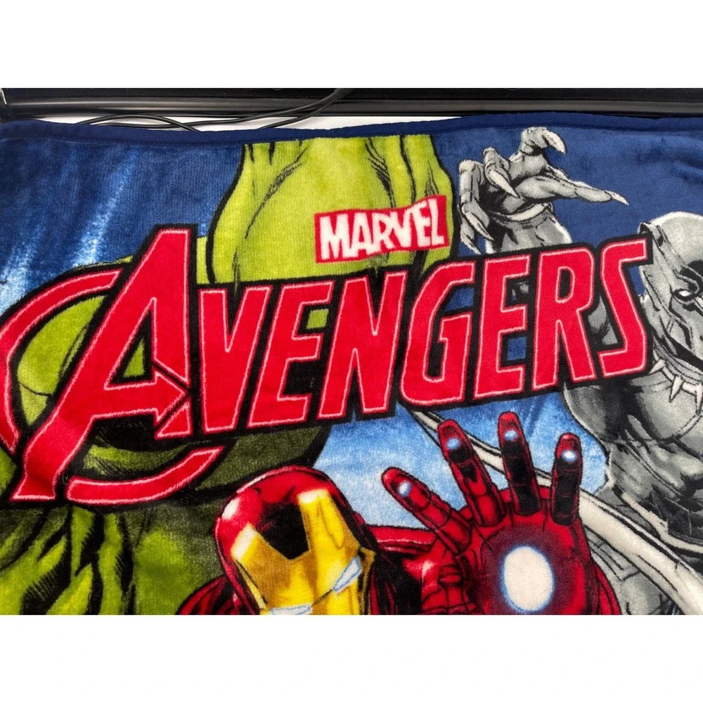 Marvel Avengers Fleece Throw Blanket Kids Blue Hulk Iron Man Captain America 46
